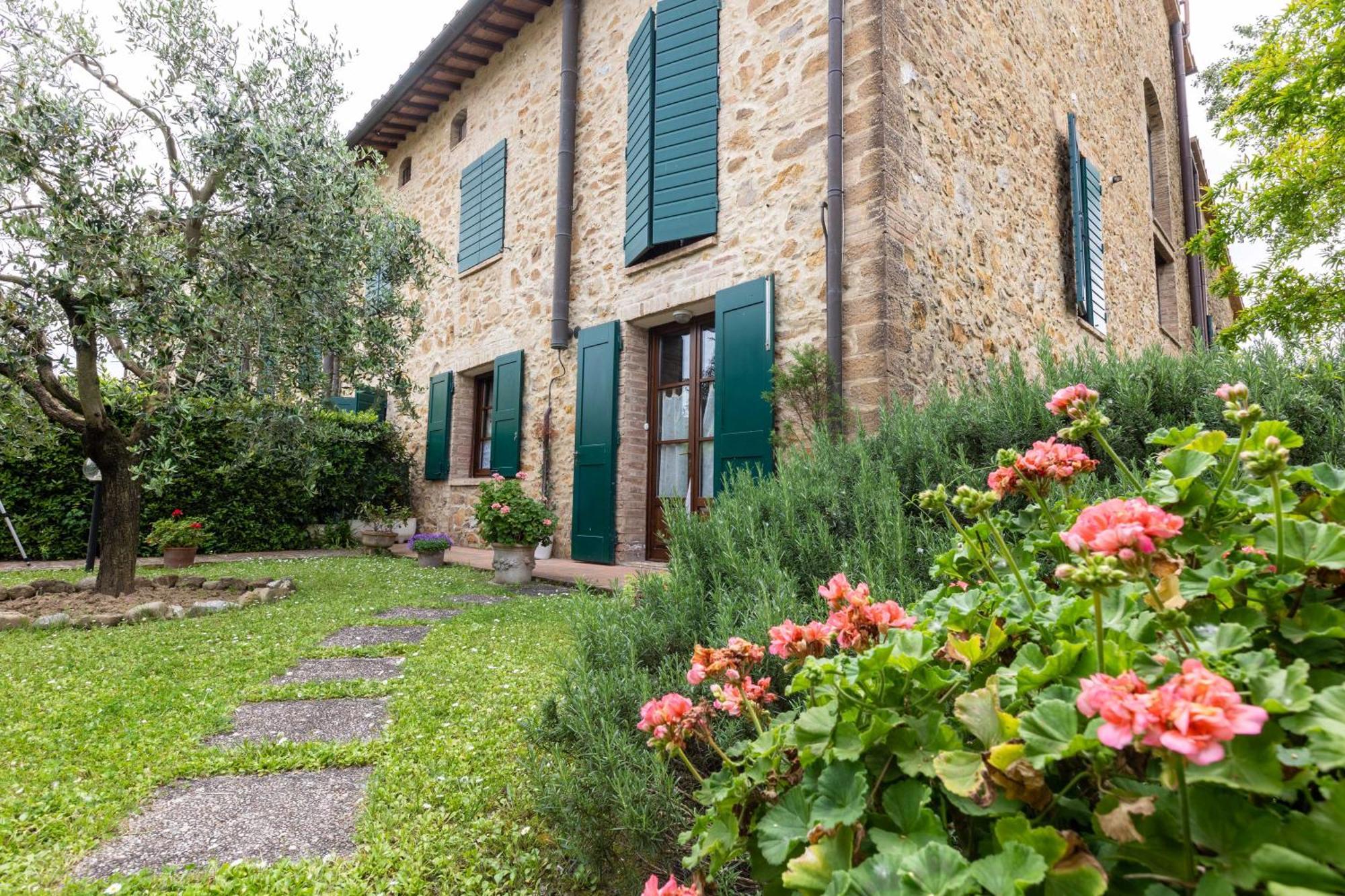 Casa Leonardo, Montaione, Mura Екстер'єр фото